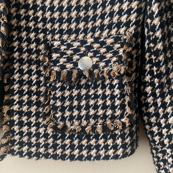 Zara Wool Tweed Houndstooth Boxy Fringe Hem Blazer Neutral Jacket size Small - Picture 9 of 13